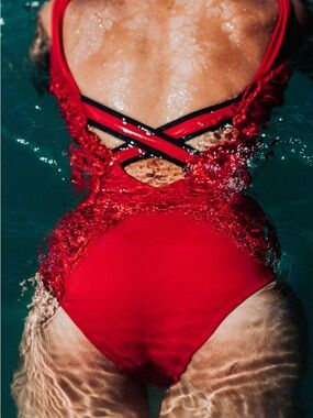 DAVY J The Classic Crossback Swimsuit - Red Size 8/10